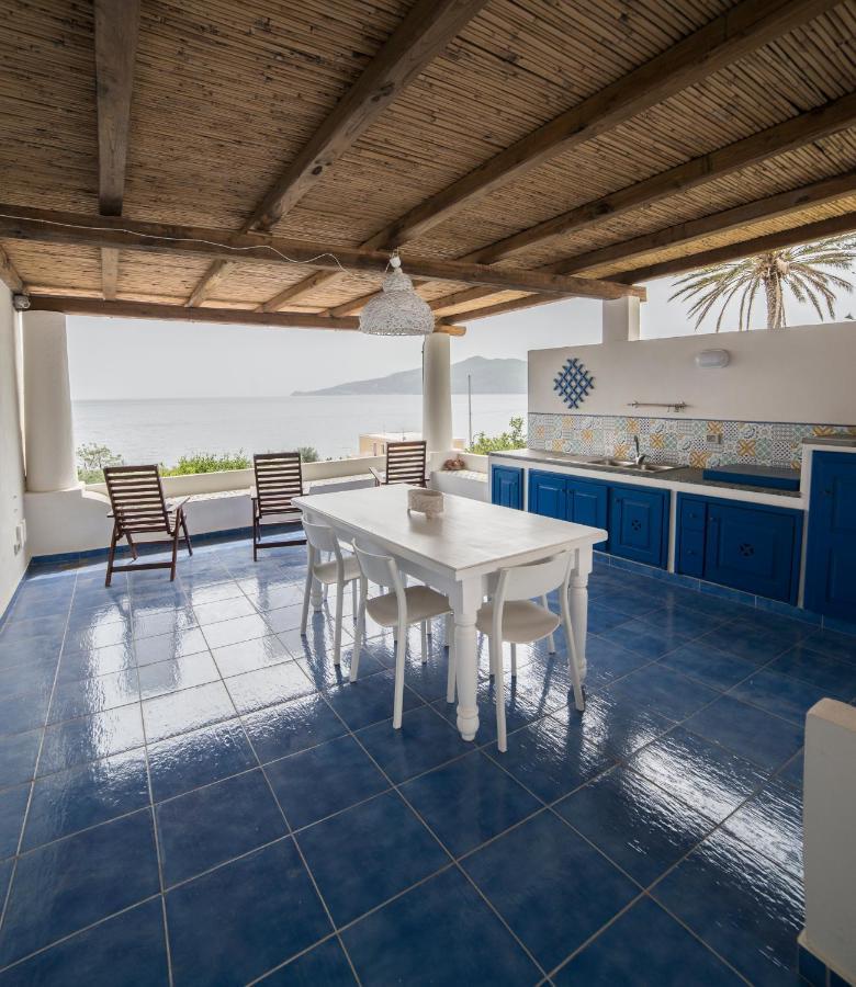 Villa Insolia Санта Марина Салина Екстериор снимка