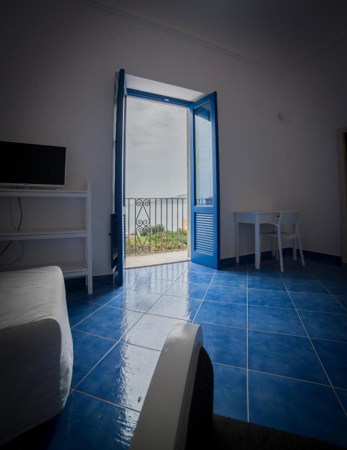 Villa Insolia Санта Марина Салина Екстериор снимка